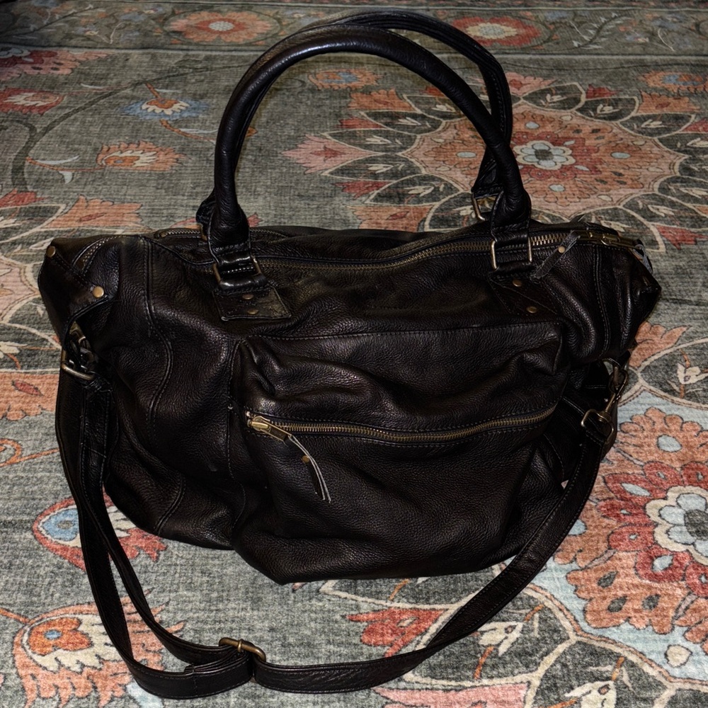 Elegant Black Leather Travel Bag